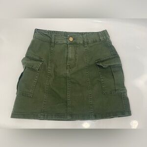 Olive Green Cargo Mini Skirt Women’s Medium